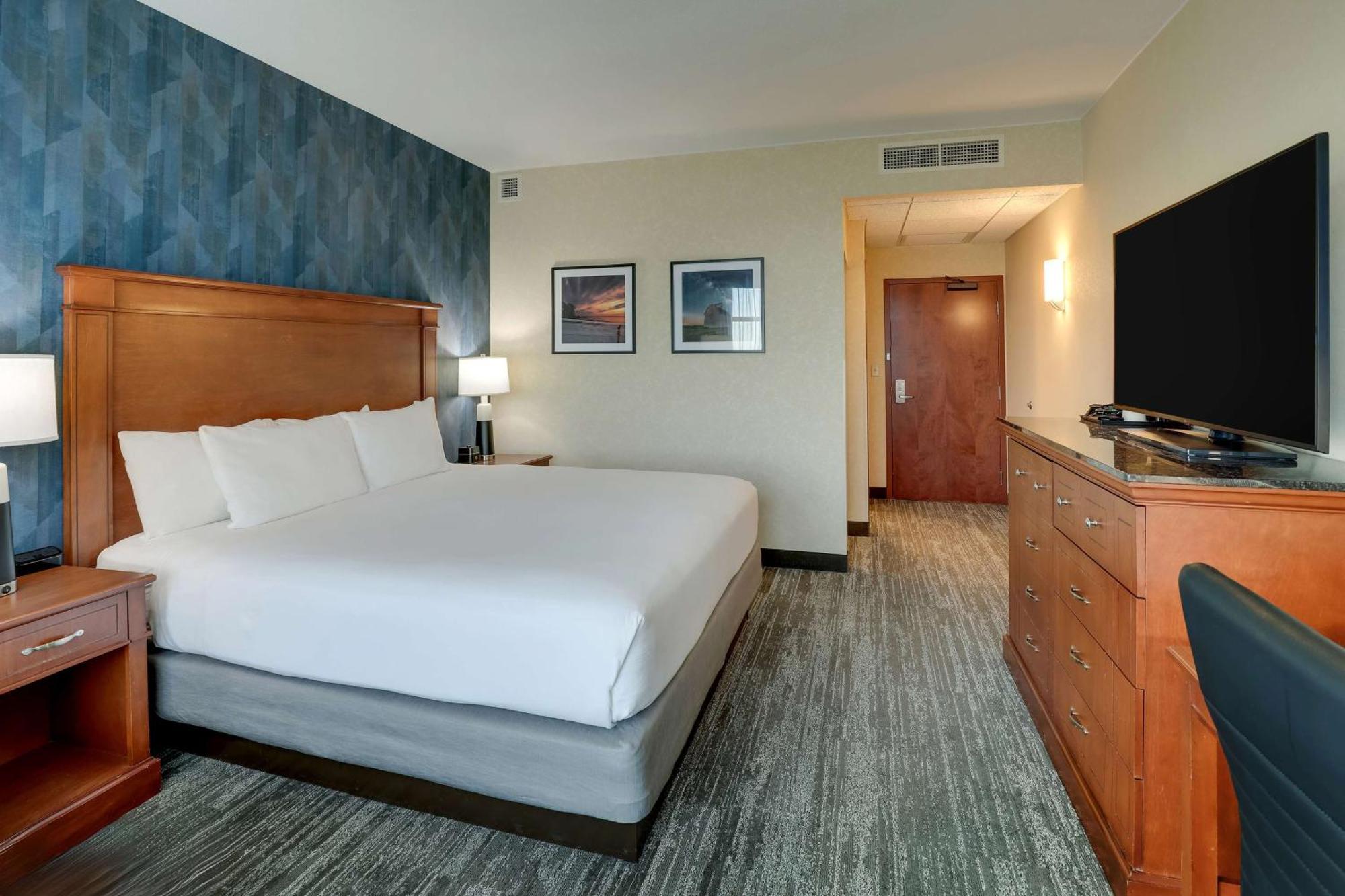 Drury Plaza Hotel Mt Vernon Маунт-Вернон Экстерьер фото